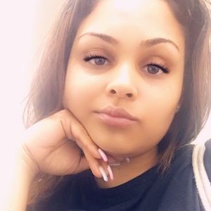 Meet your Posher, Sasha